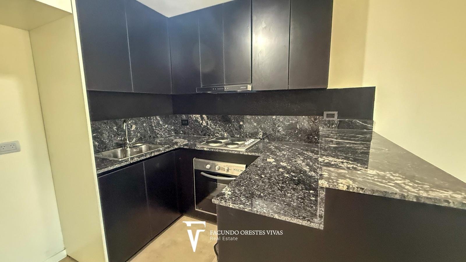 VENTA-DEPARTAMENTO-DOS AMBIENTES- BALCÓN-FRENTE-VILLA LURO