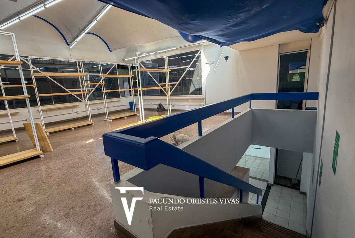 VENTA – LOCAL – GALERÍA – 200 M2 – PERMUTA – CUOTAS – LINIERS