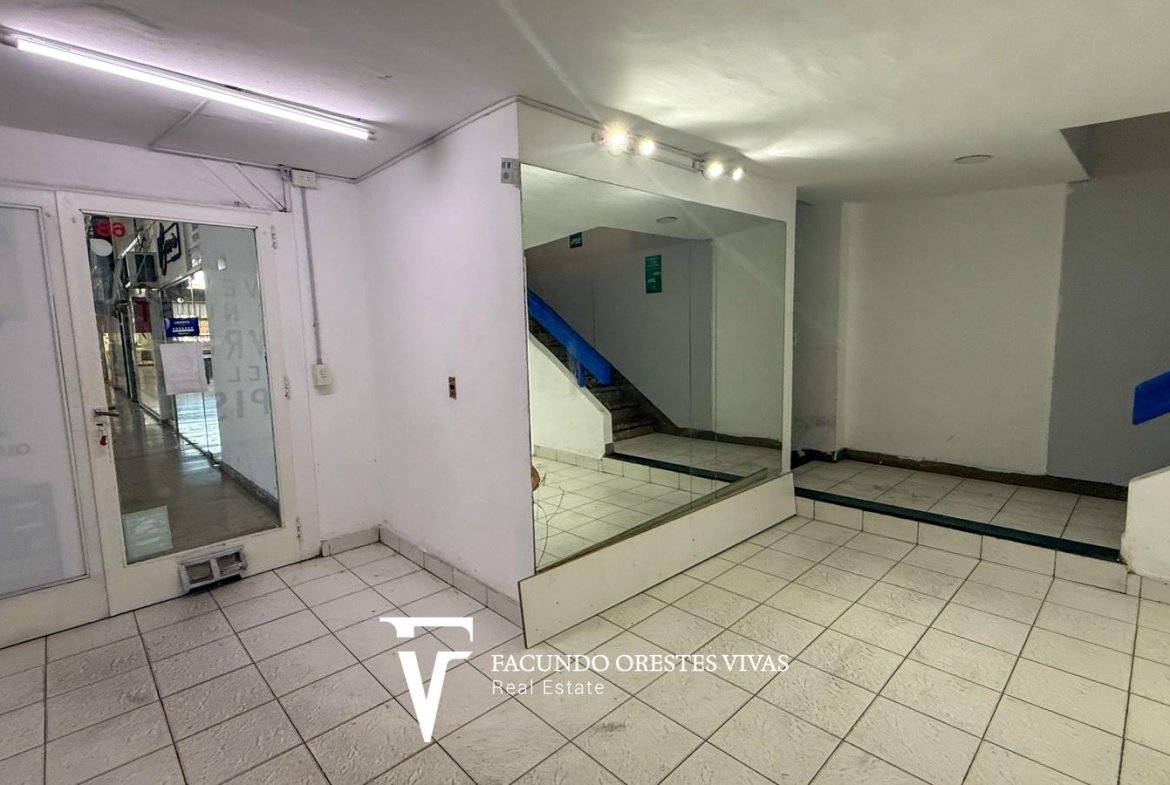 VENTA – LOCAL – GALERÍA – 200 M2 – PERMUTA – CUOTAS – LINIERS