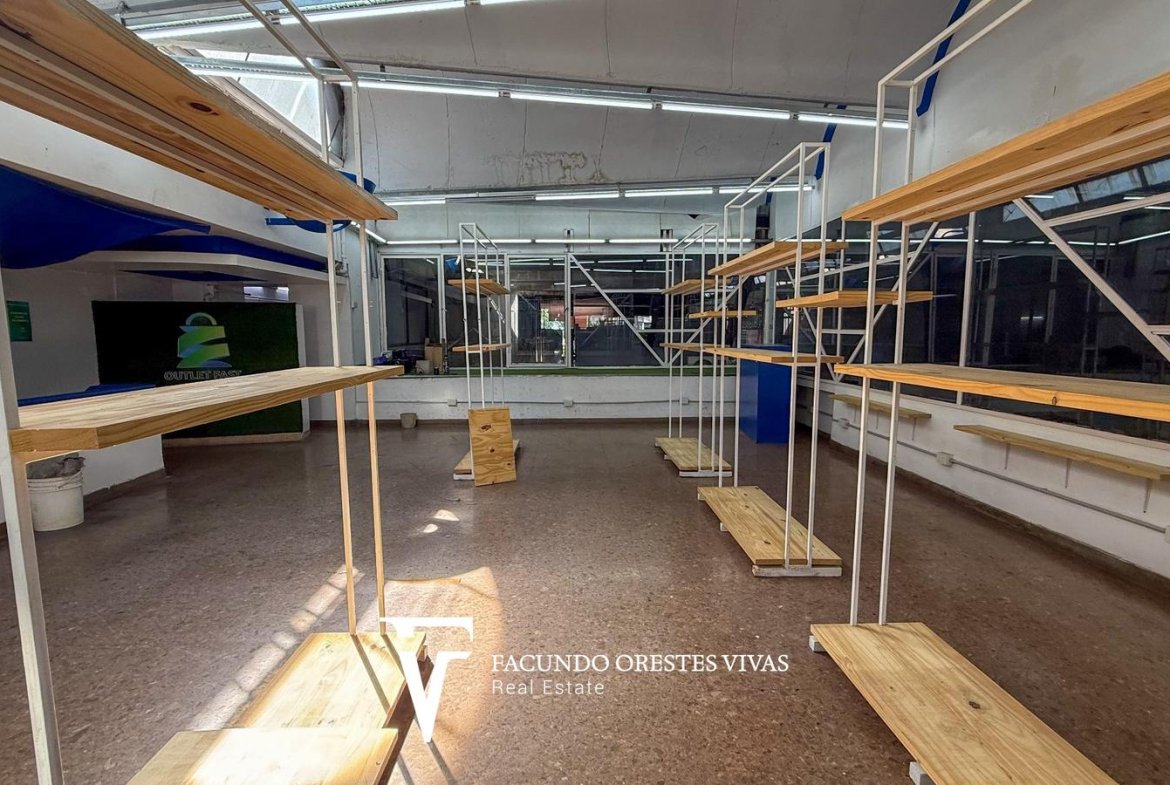 VENTA – LOCAL – GALERÍA – 200 M2 – PERMUTA – CUOTAS – LINIERS