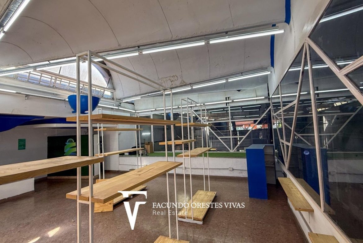 VENTA – LOCAL – GALERÍA – 200 M2 – PERMUTA – CUOTAS – LINIERS