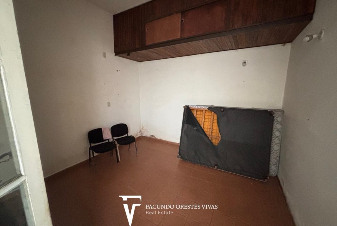 VENTA – CASA – LOTE PROPIO – TRES AMBIENTES – GARAGE/LOCAL – CIUDADELA
