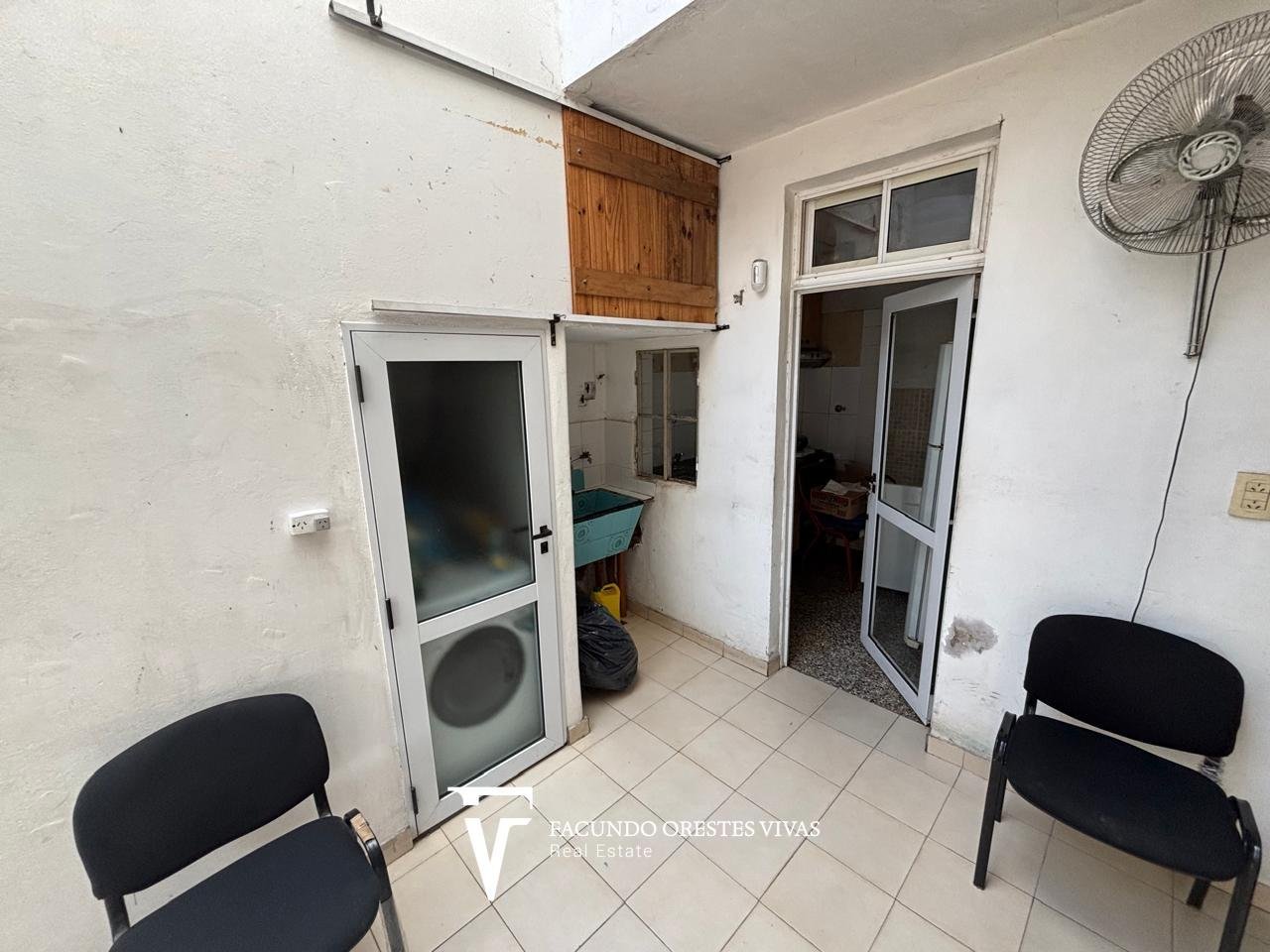 VENTA – CASA – LOTE PROPIO – TRES AMBIENTES – GARAGE/LOCAL – CIUDADELA