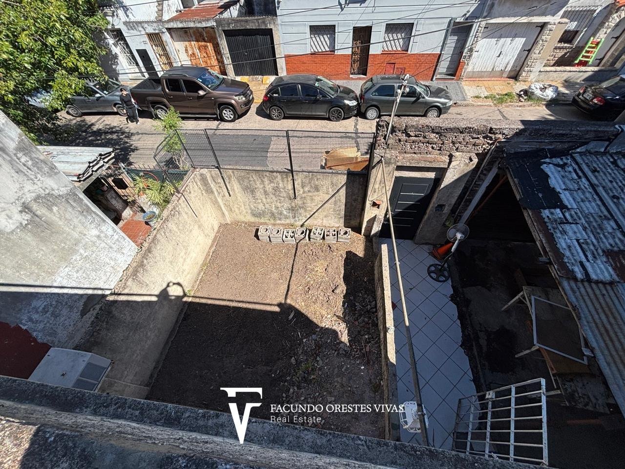 VENTA – CASA – LOTE PROPIO – TRES AMBIENTES – GARAGE/LOCAL – CIUDADELA