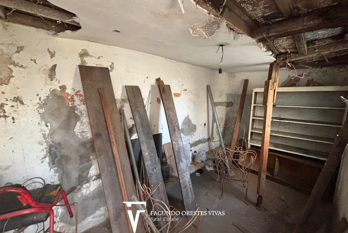 VENTA – CASA – LOTE PROPIO – TRES AMBIENTES – GARAGE/LOCAL – CIUDADELA