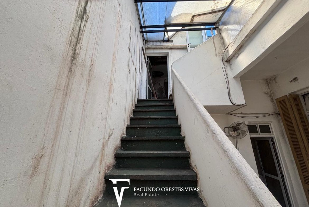 VENTA – CASA – LOTE PROPIO – TRES AMBIENTES – GARAGE/LOCAL – CIUDADELA