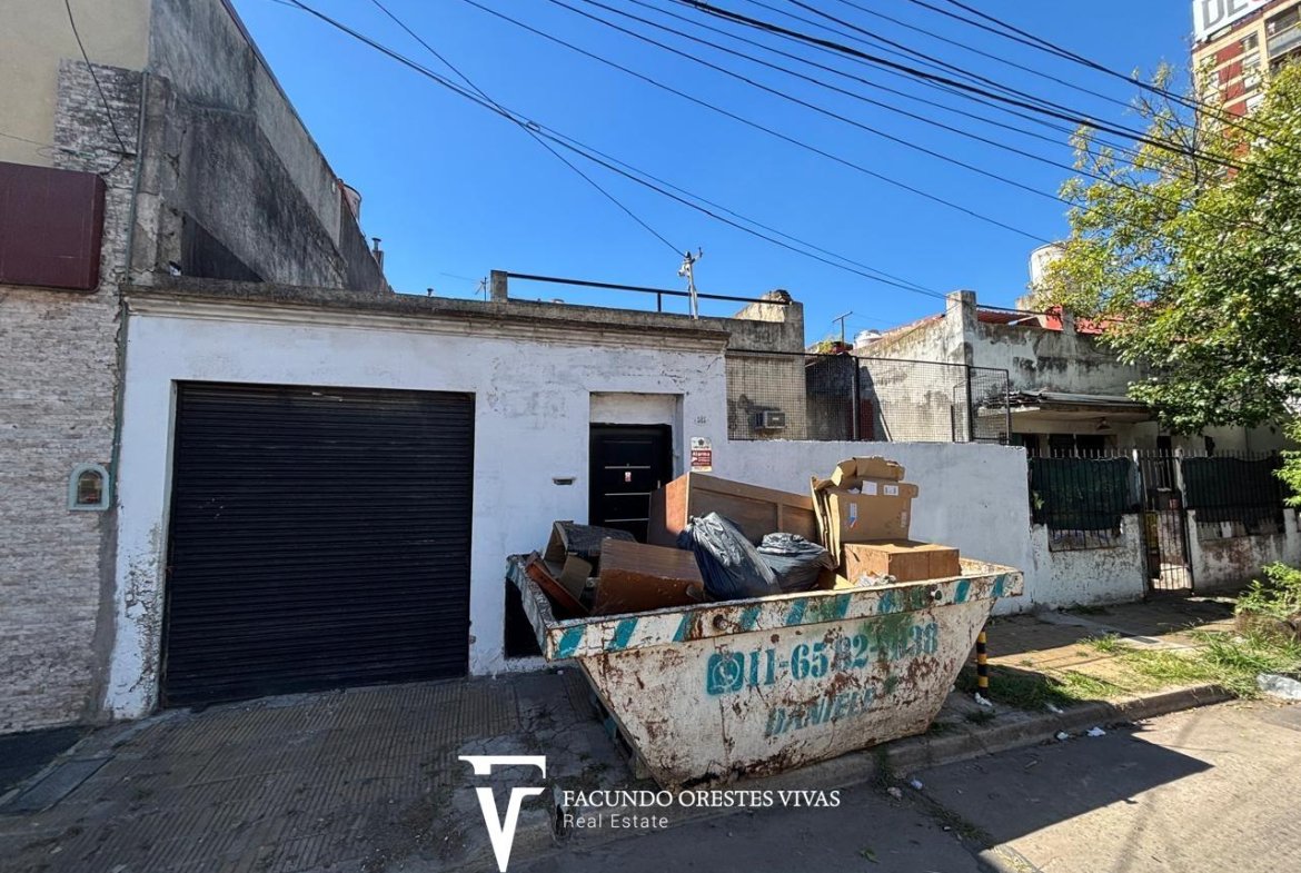 VENTA – CASA – LOTE PROPIO – TRES AMBIENTES – GARAGE/LOCAL – CIUDADELA