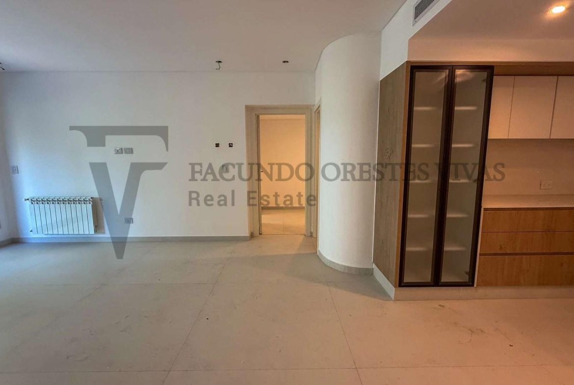VENTA – DEPARTAMENTO – 4 AMBIENTES – BARRIO NAON – MATADEROS – PATIO