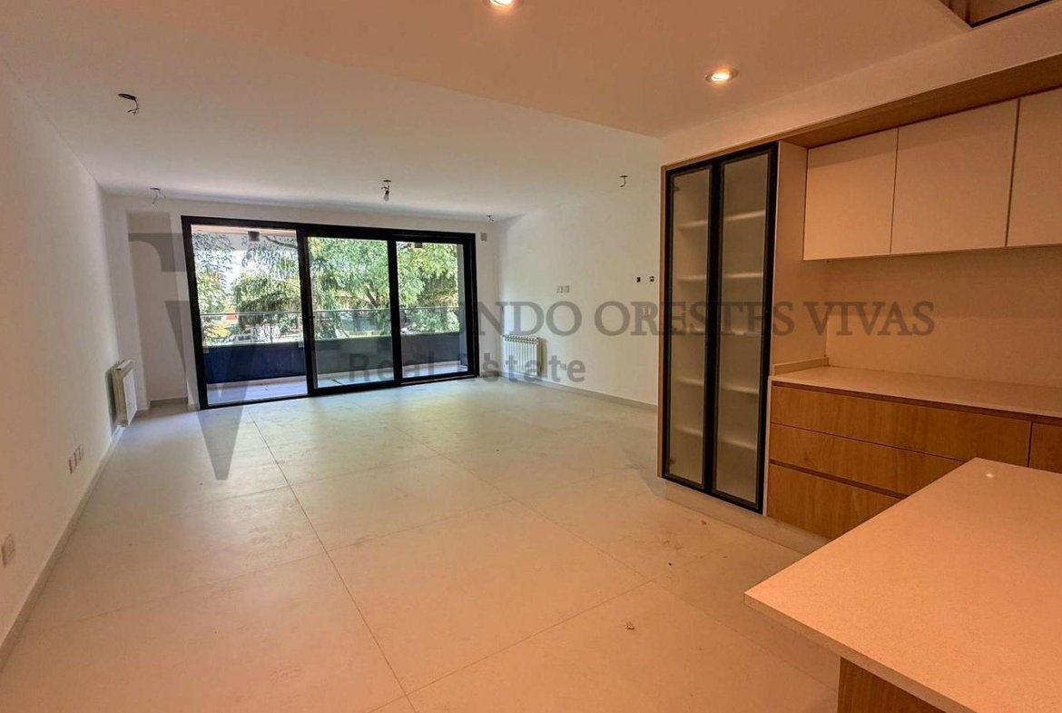 VENTA – DEPARTAMENTO – 4 AMBIENTES – BARRIO NAON – MATADEROS – PATIO