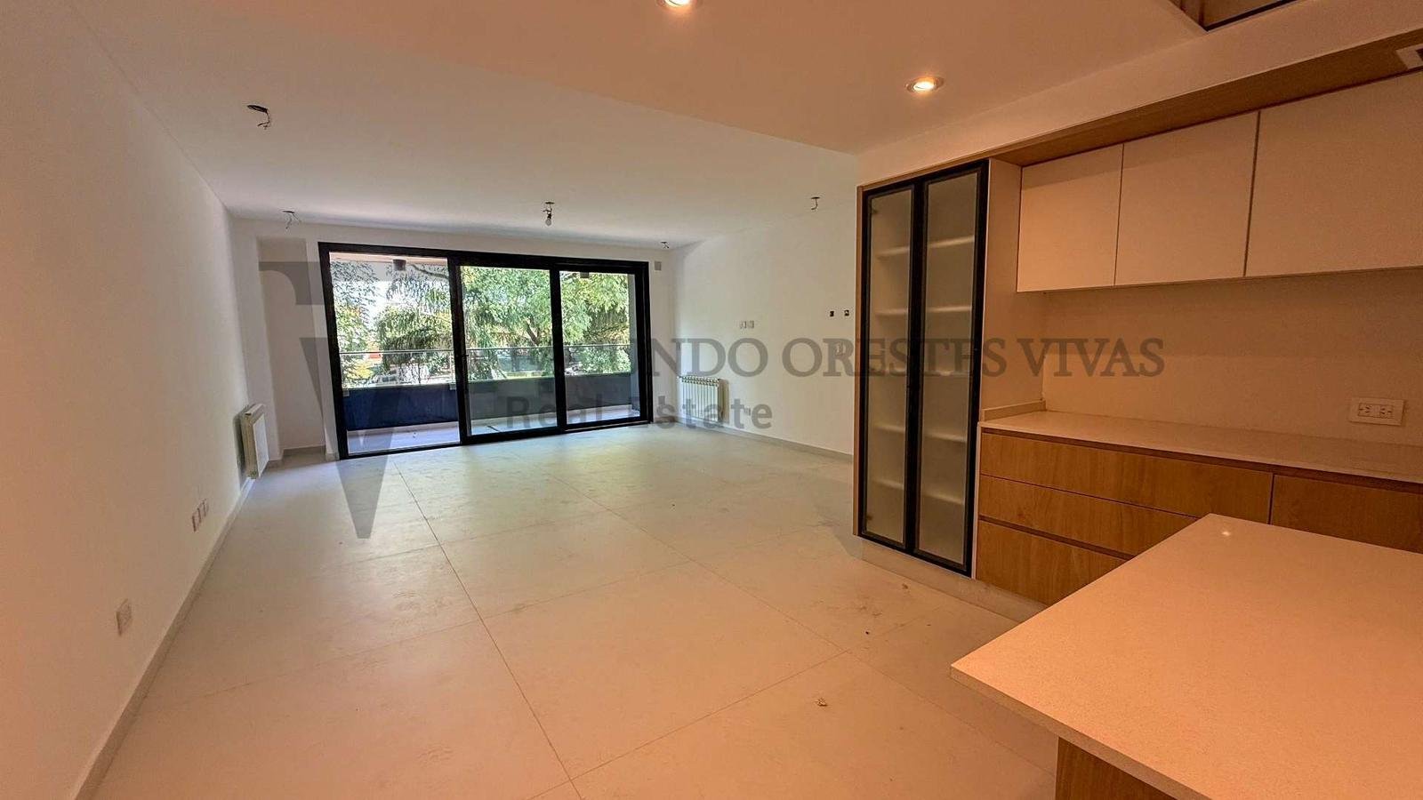 VENTA – DEPARTAMENTO – 4 AMBIENTES – BARRIO NAON – MATADEROS – PATIO
