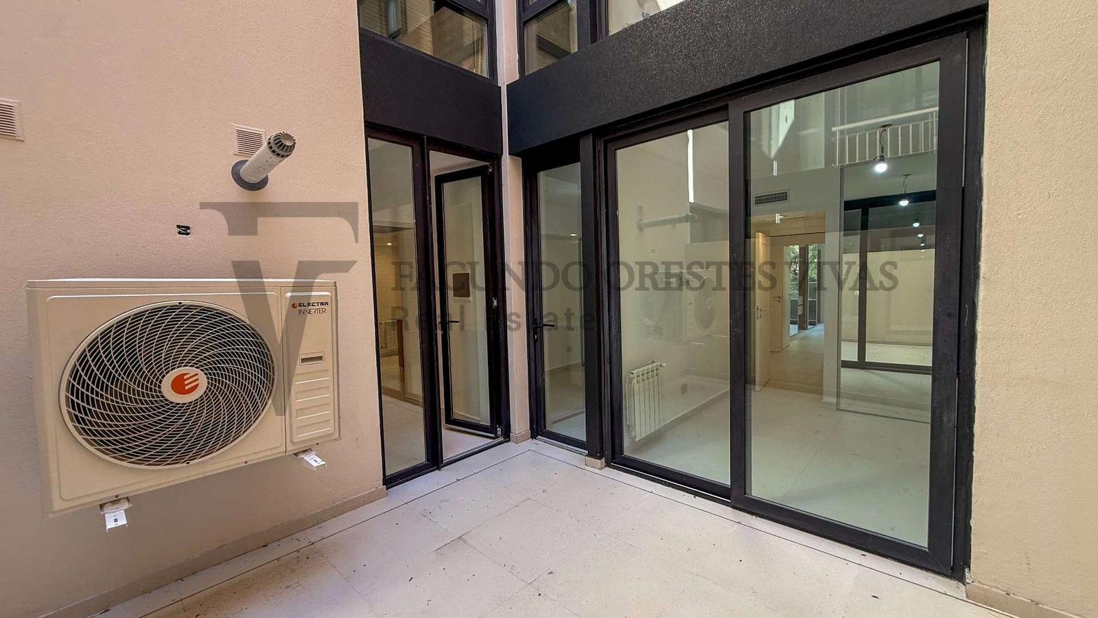 VENTA – DEPARTAMENTO – 4 AMBIENTES – BARRIO NAON – MATADEROS – PATIO