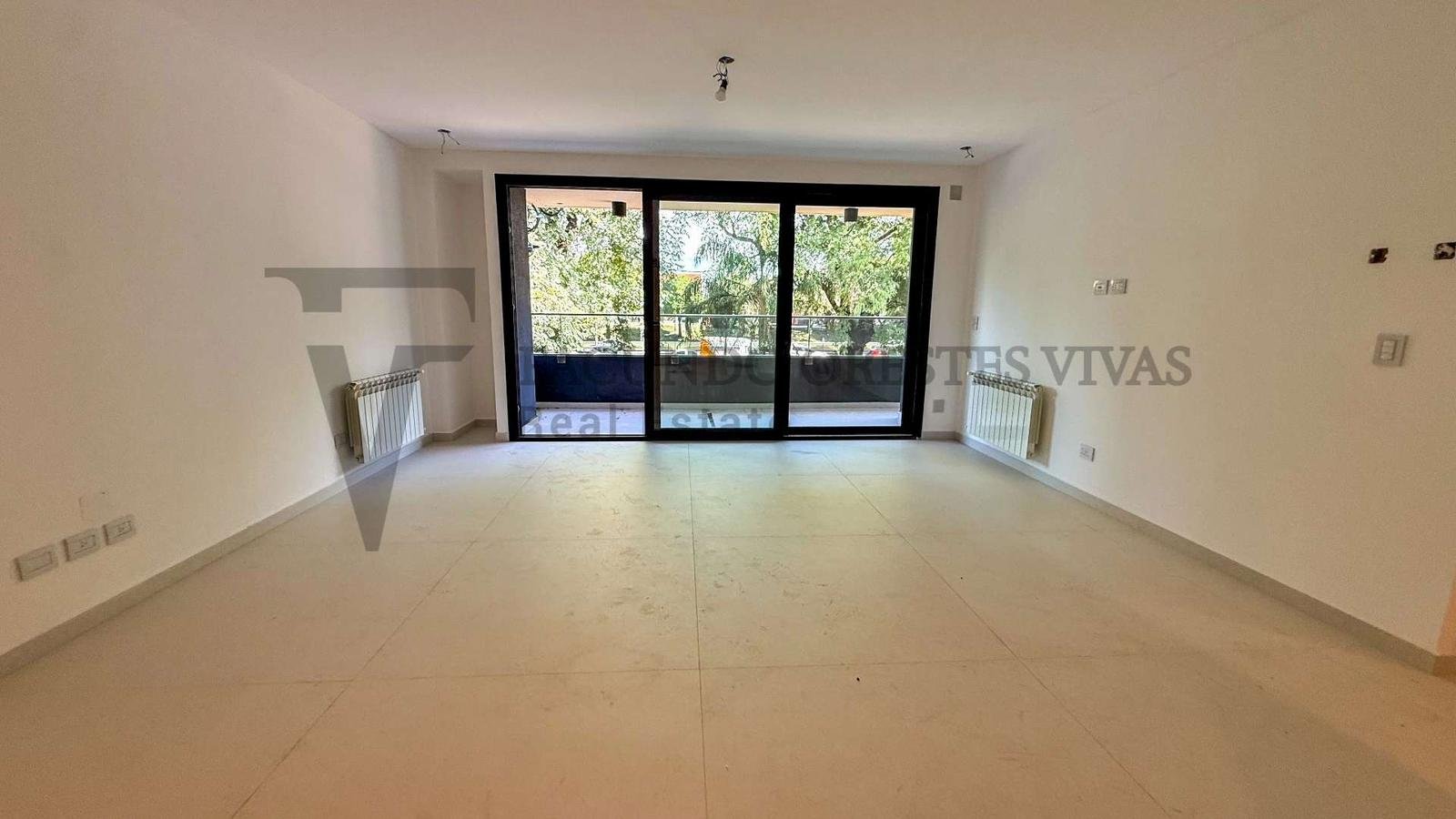 VENTA – DEPARTAMENTO – 4 AMBIENTES – BARRIO NAON – MATADEROS – PATIO
