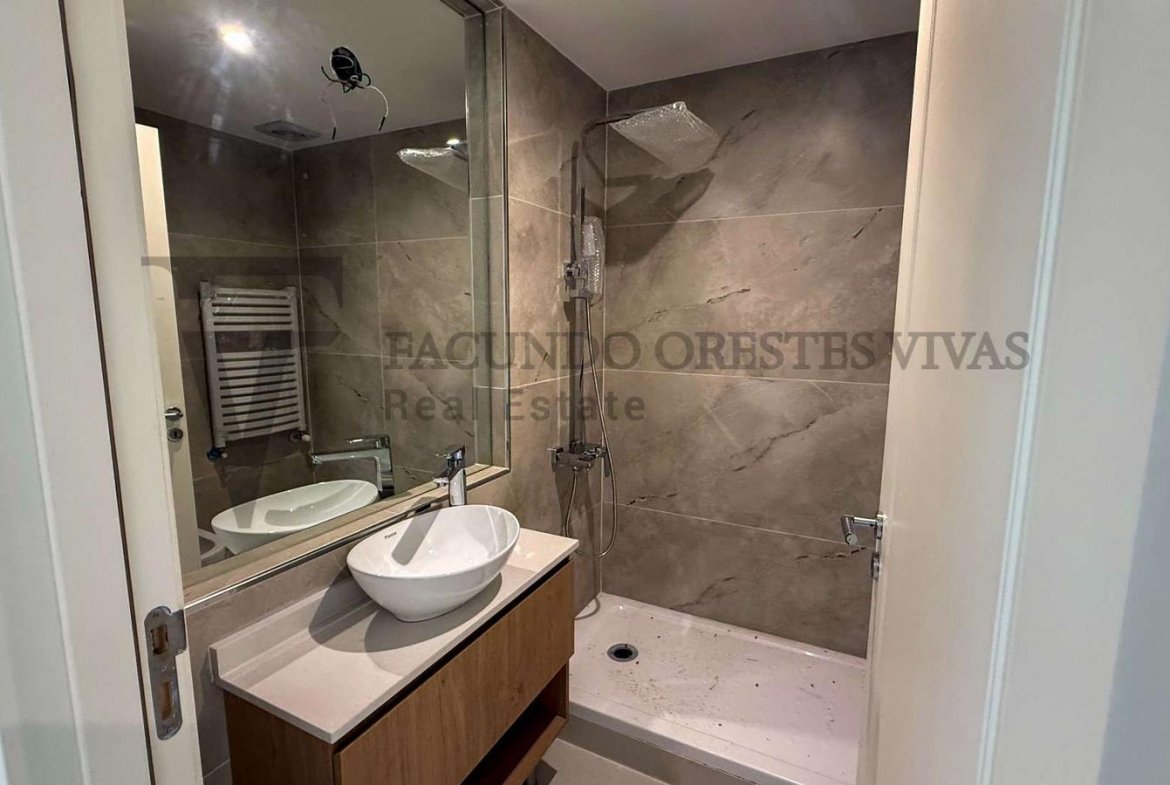 VENTA – DEPARTAMENTO – 4 AMBIENTES – BARRIO NAON – MATADEROS – PATIO