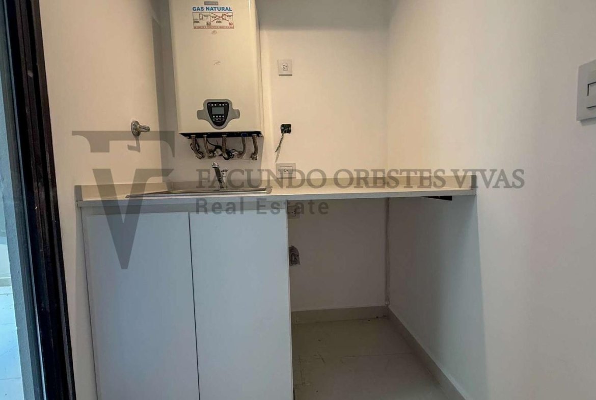 VENTA – DEPARTAMENTO – 4 AMBIENTES – BARRIO NAON – MATADEROS – PATIO