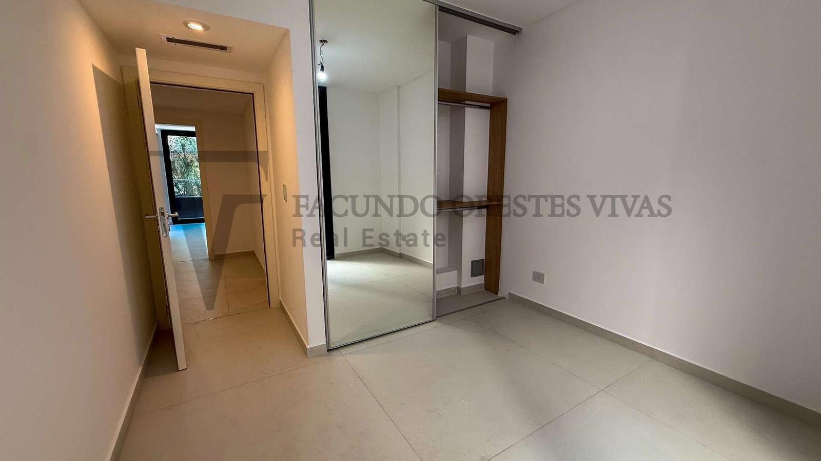 VENTA – DEPARTAMENTO – 4 AMBIENTES – BARRIO NAON – MATADEROS – PATIO