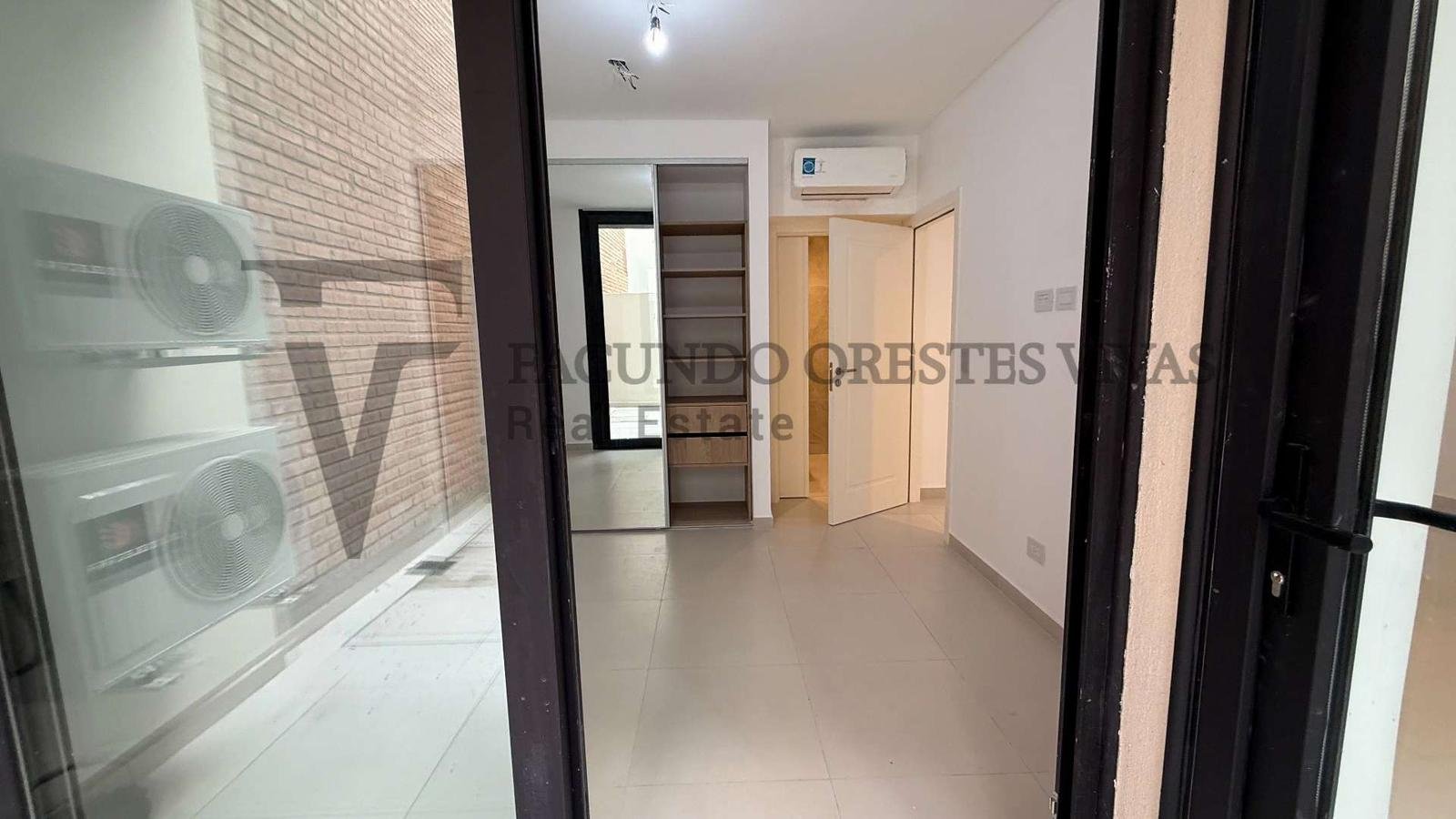 VENTA – DEPARTAMENTO – 2 AMBIENTES – BARRIO NAON – MATADEROS – PATIO