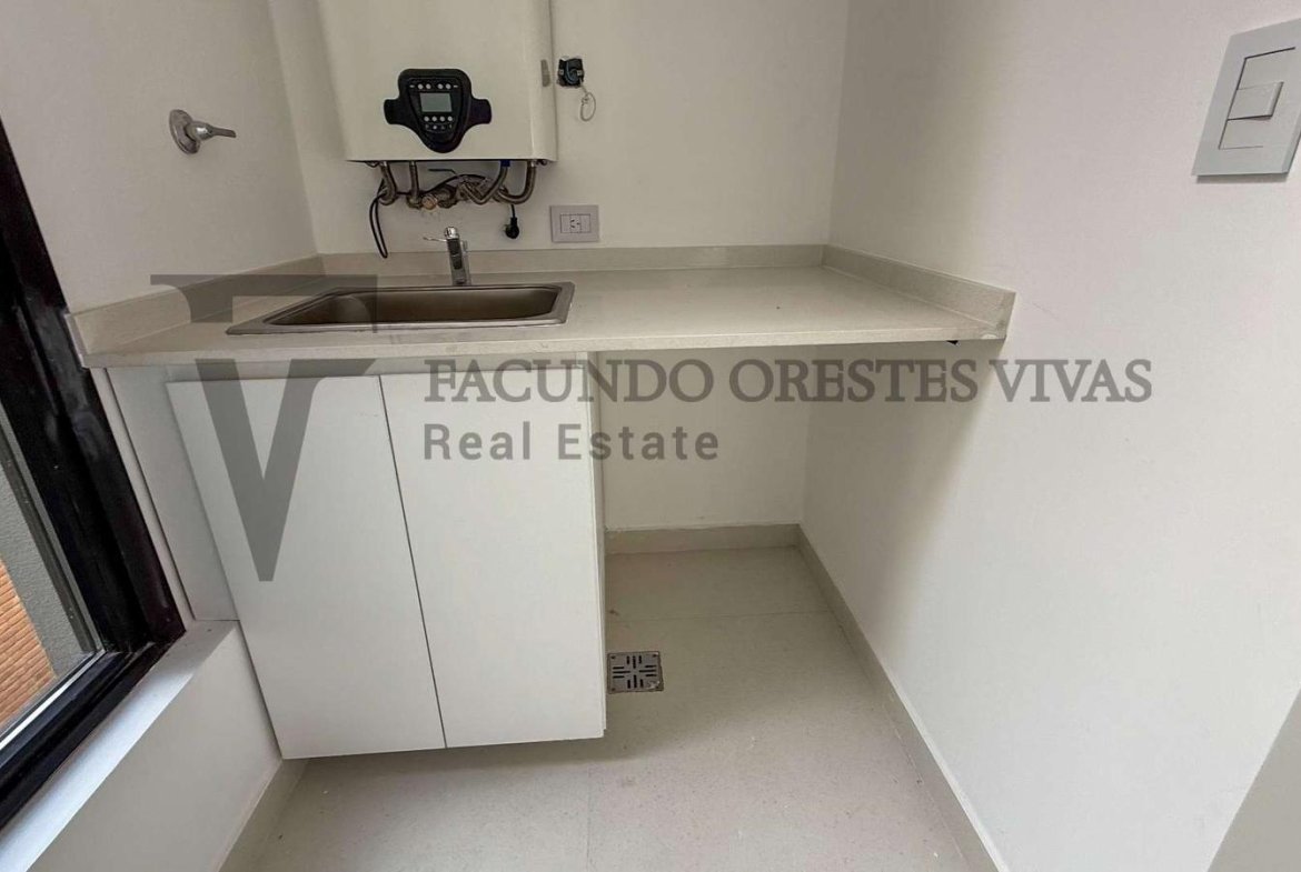 VENTA – DEPARTAMENTO – 4 AMBIENTES – BARRIO NAON – MATADEROS – BALCON