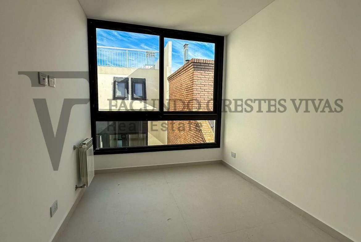 VENTA – DEPARTAMENTO – 4 AMBIENTES – BARRIO NAON – MATADEROS – BALCON