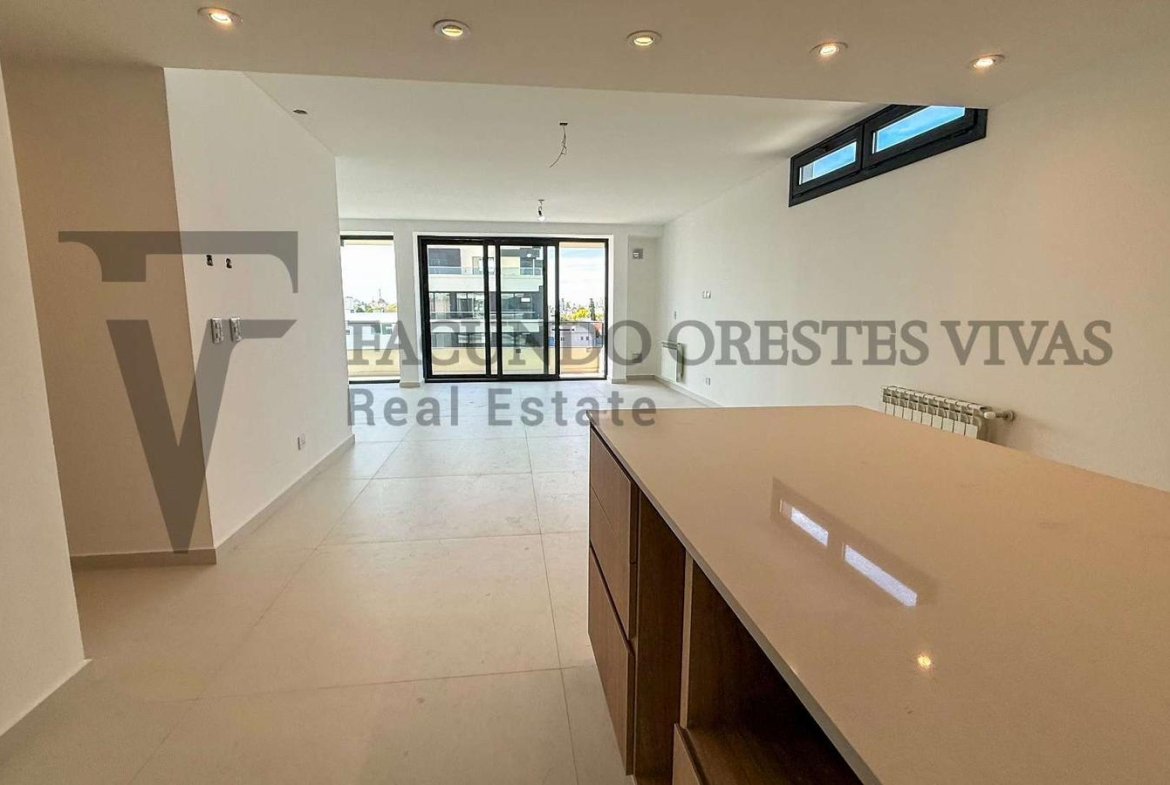 VENTA – DEPARTAMENTO – 4 AMBIENTES – BARRIO NAON – MATADEROS – BALCON