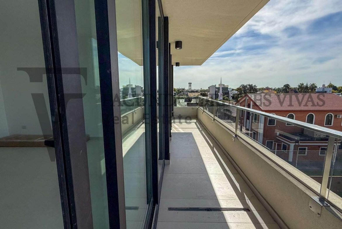 VENTA – DEPARTAMENTO – 4 AMBIENTES – BARRIO NAON – MATADEROS – BALCON