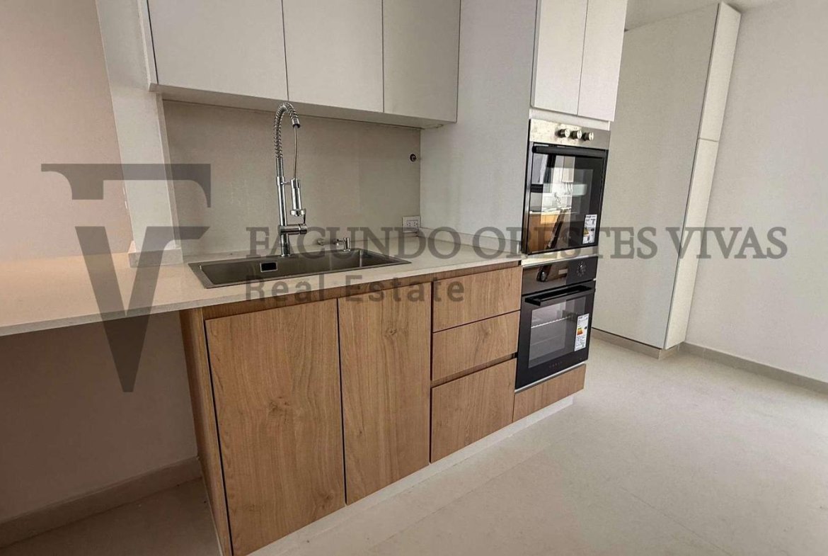 VENTA – DEPARTAMENTO – 4 AMBIENTES – BARRIO NAON – MATADEROS – BALCON