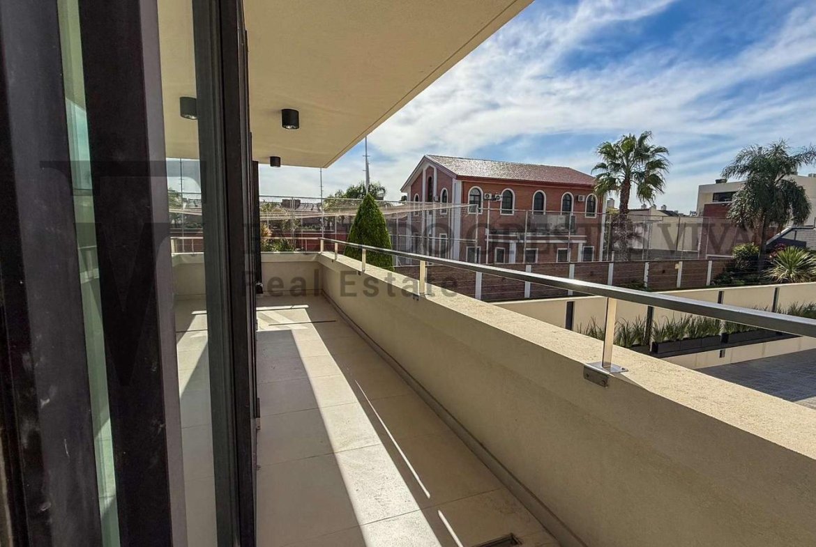 VENTA – DEPARTAMENTO – 3 AMBIENTES – BARRIO NAON – MATADEROS – BALCON