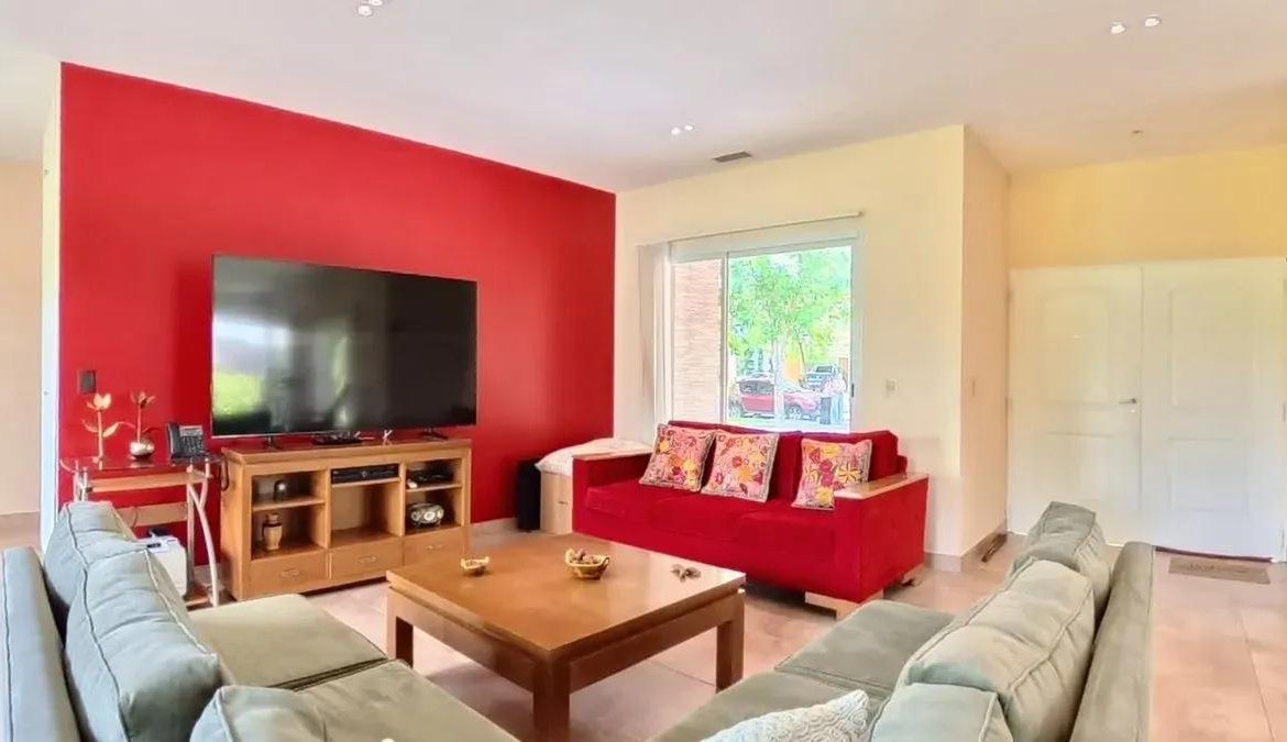 Casa en Venta Miralagos 5 ambientes