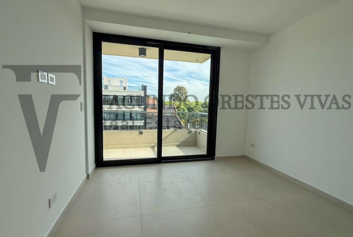VENTA – DEPARTAMENTO – 3 AMBIENTES – BARRIO NAON – MATADEROS – BALCON