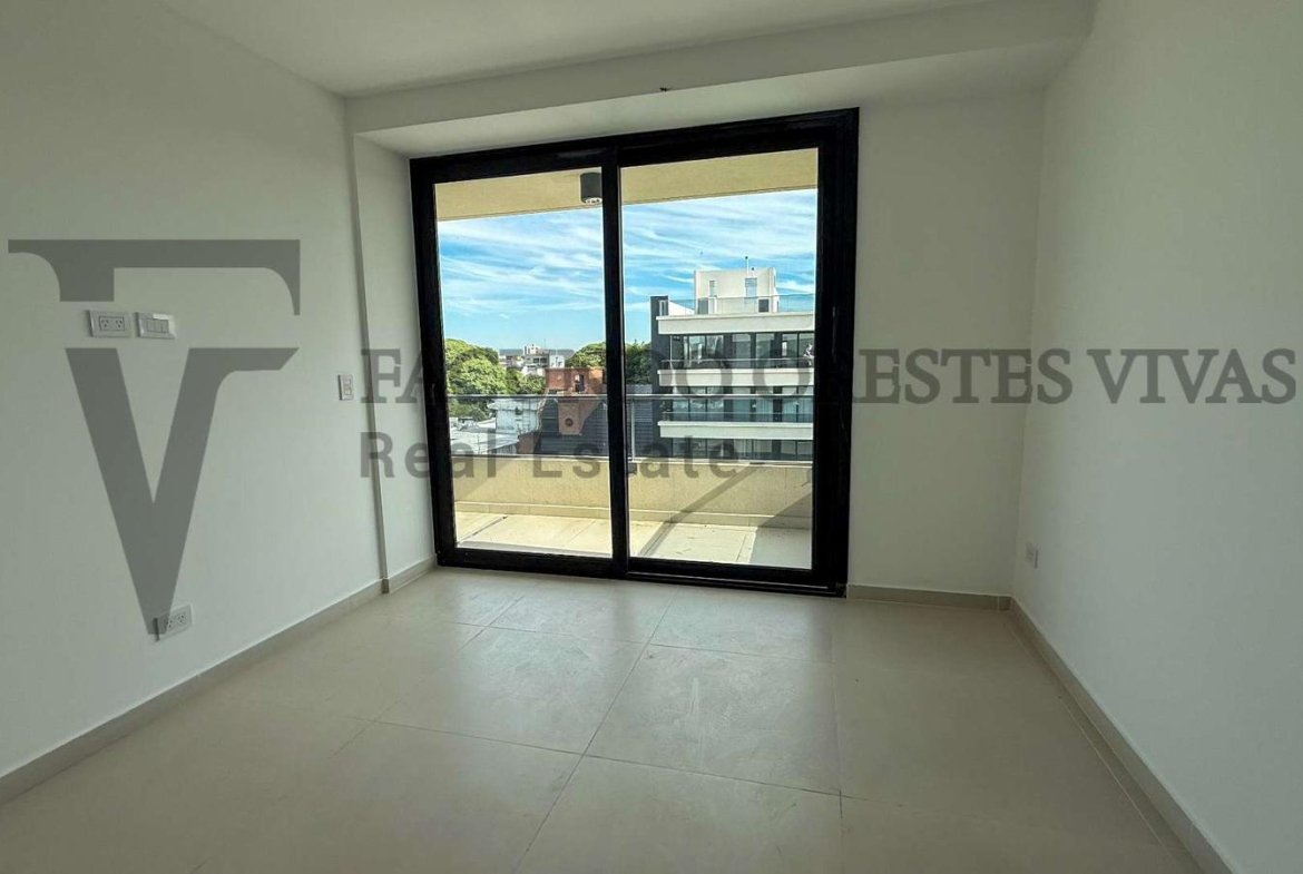 VENTA – DEPARTAMENTO – 3 AMBIENTES – BARRIO NAON – MATADEROS – BALCON