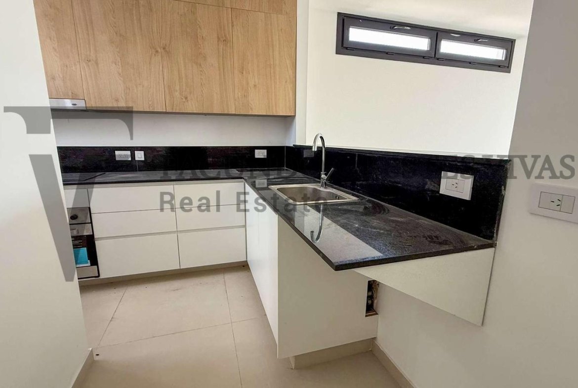 VENTA – DEPARTAMENTO – 3 AMBIENTES – BARRIO NAON – MATADEROS – BALCON