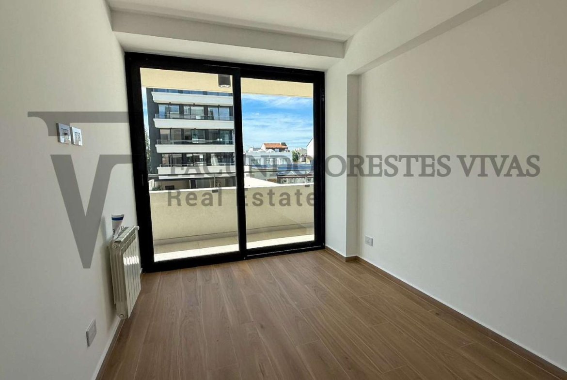 VENTA – DEPARTAMENTO – 3 AMBIENTES – BARRIO NAON – MATADEROS – BALCON