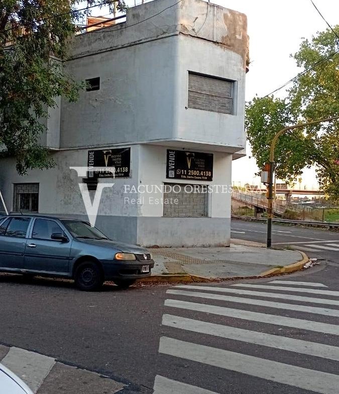VENTA-PH-TRES AMBIENTES-FRENTE-SIN EXPENSAS-LINIERS