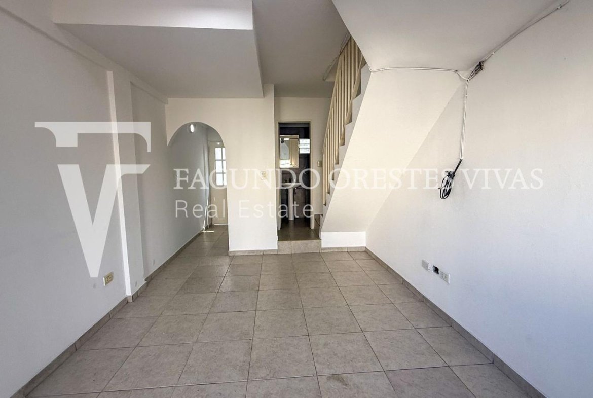 VENTA-PH-SIN EXPENSAS-ENTRADA INDEPENDIENTE-LOMAS DEL MIRADOR-