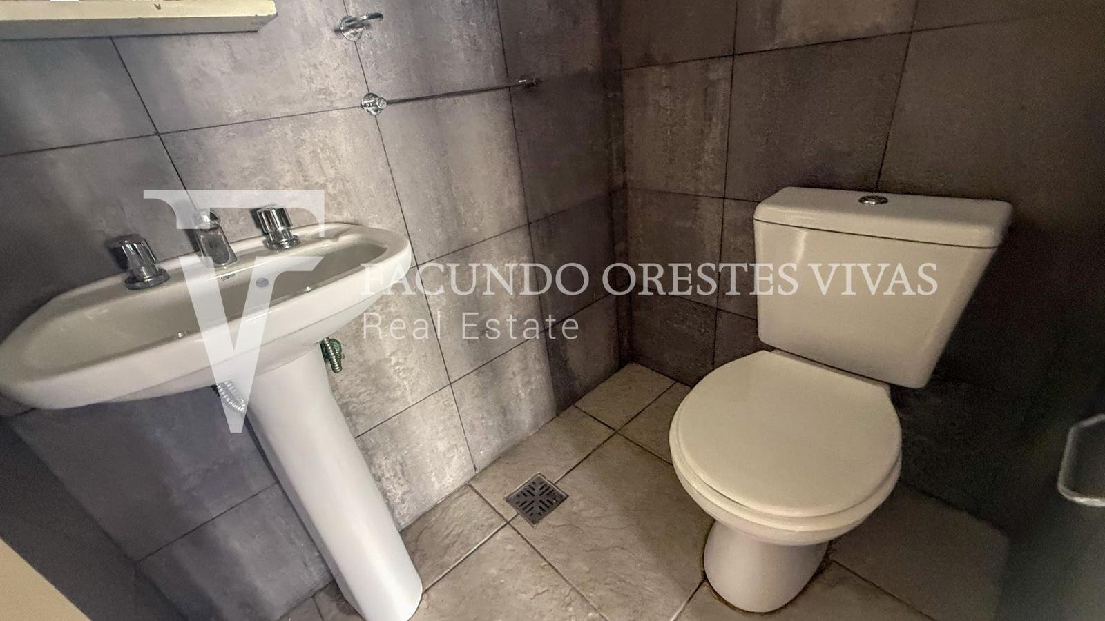 VENTA-PH-SIN EXPENSAS-ENTRADA INDEPENDIENTE-LOMAS DEL MIRADOR-