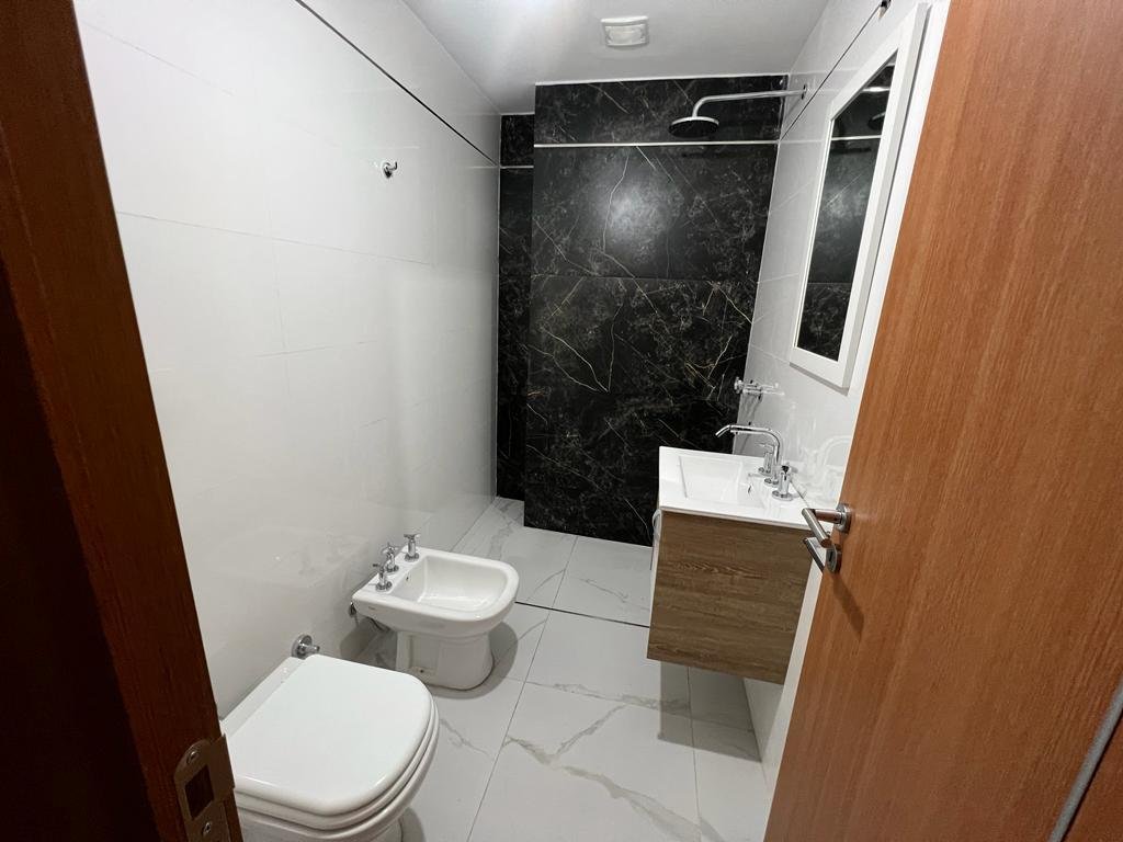 ALQUIER – MONOAMBIENTE – AIRE ACONDICIONADO – PATIO – CATEGORÍA – BARRIO NAÓN – MATADEROS