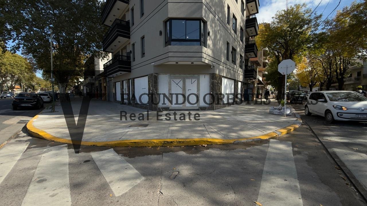 ALQUILER – DOS LOCALES – A ESTRENAR – LINIERS – IDEAL GASTRONOMÍA