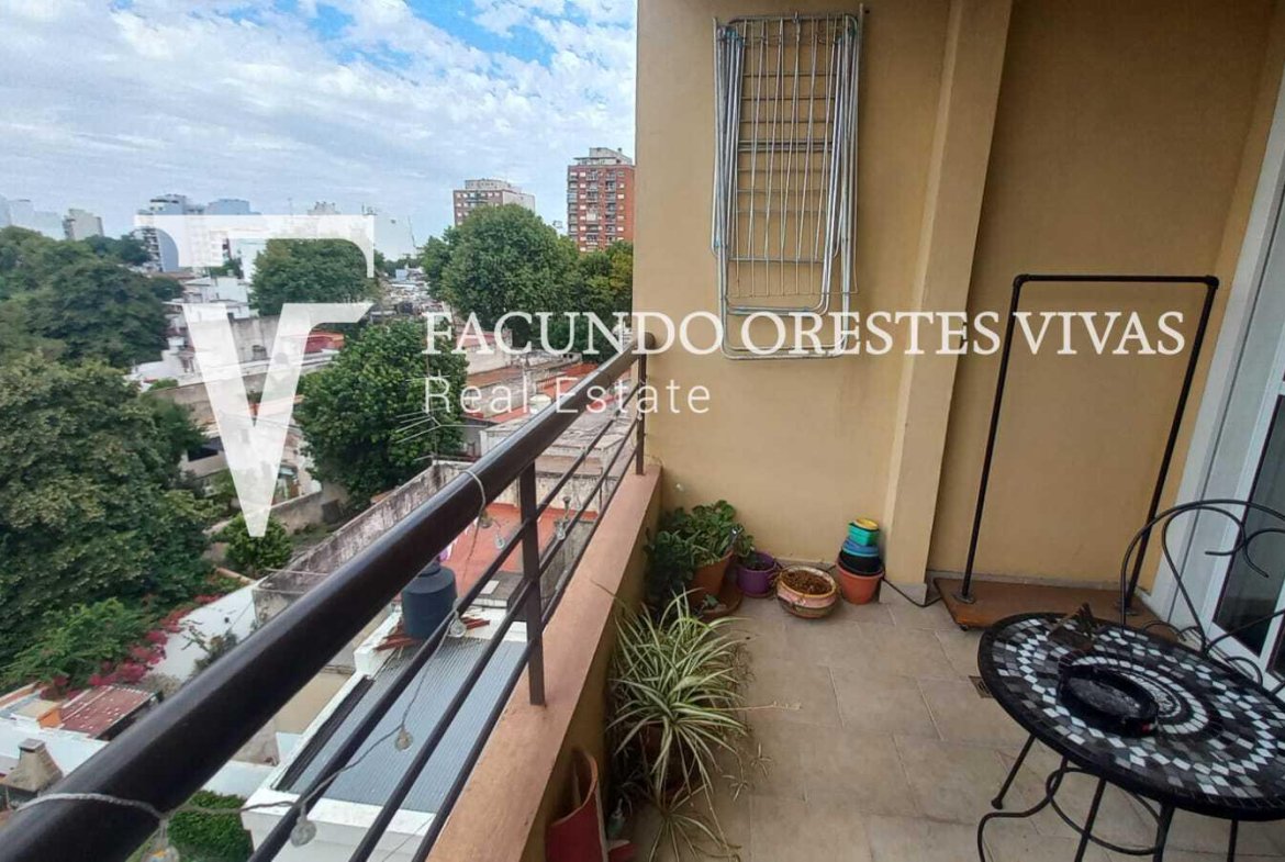 VENTA-DOS AMBIENTES-BALCON-FRENTE-PARQUE AVELLANEDA