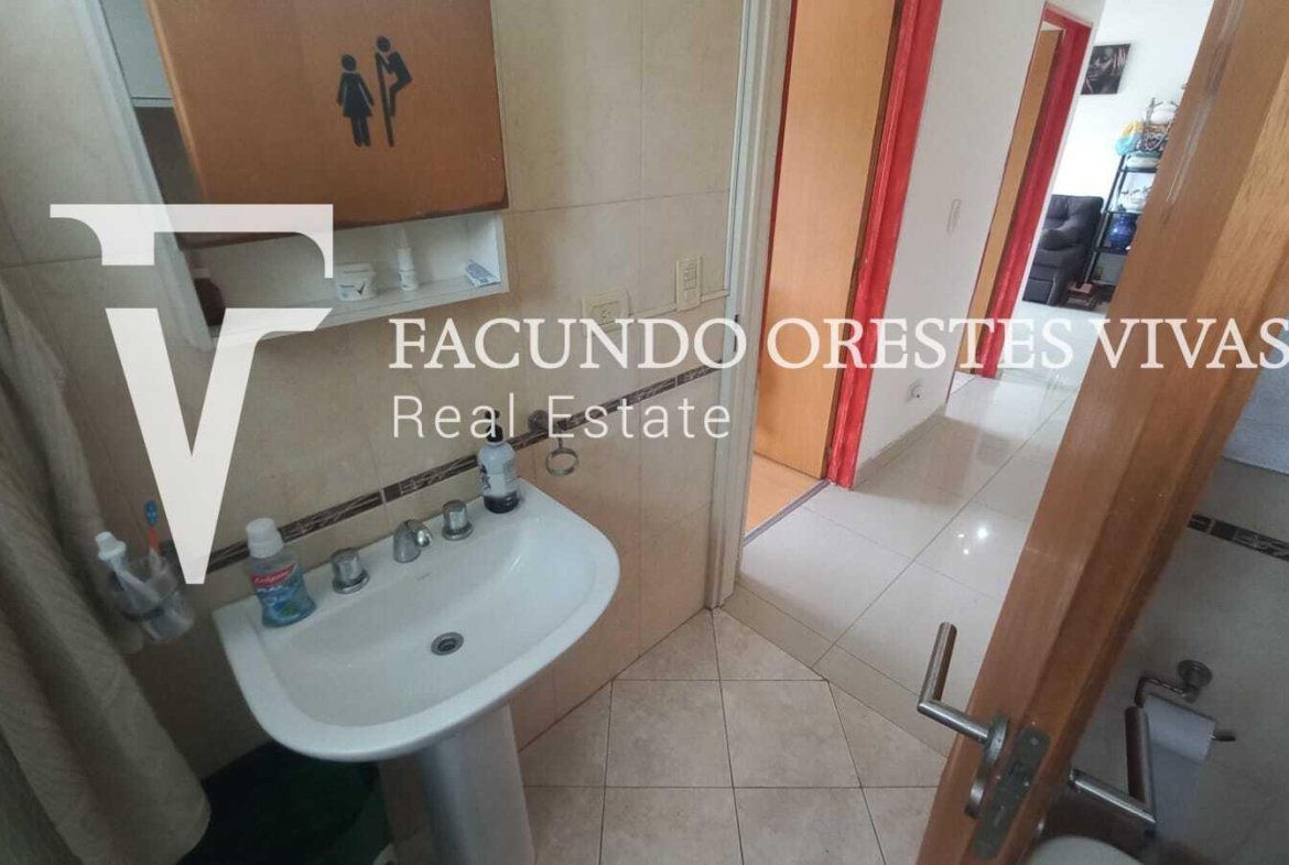VENTA-DOS AMBIENTES-BALCON-FRENTE-PARQUE AVELLANEDA
