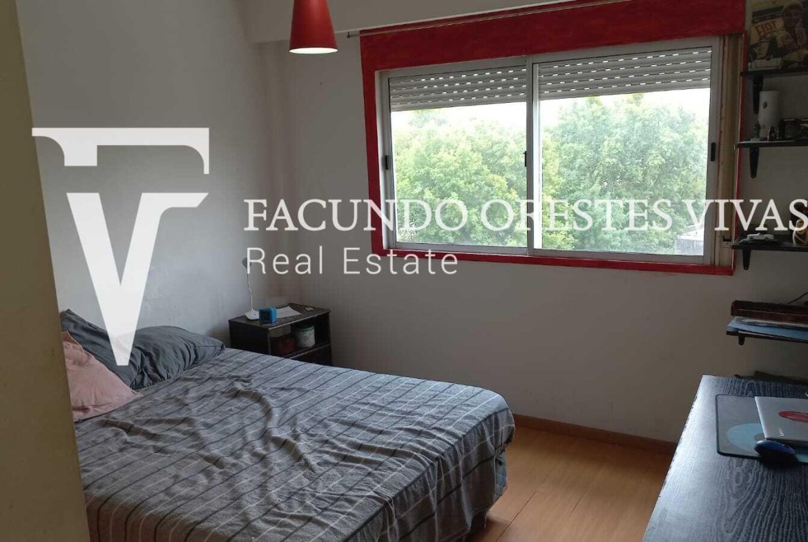 VENTA-DOS AMBIENTES-BALCON-FRENTE-PARQUE AVELLANEDA