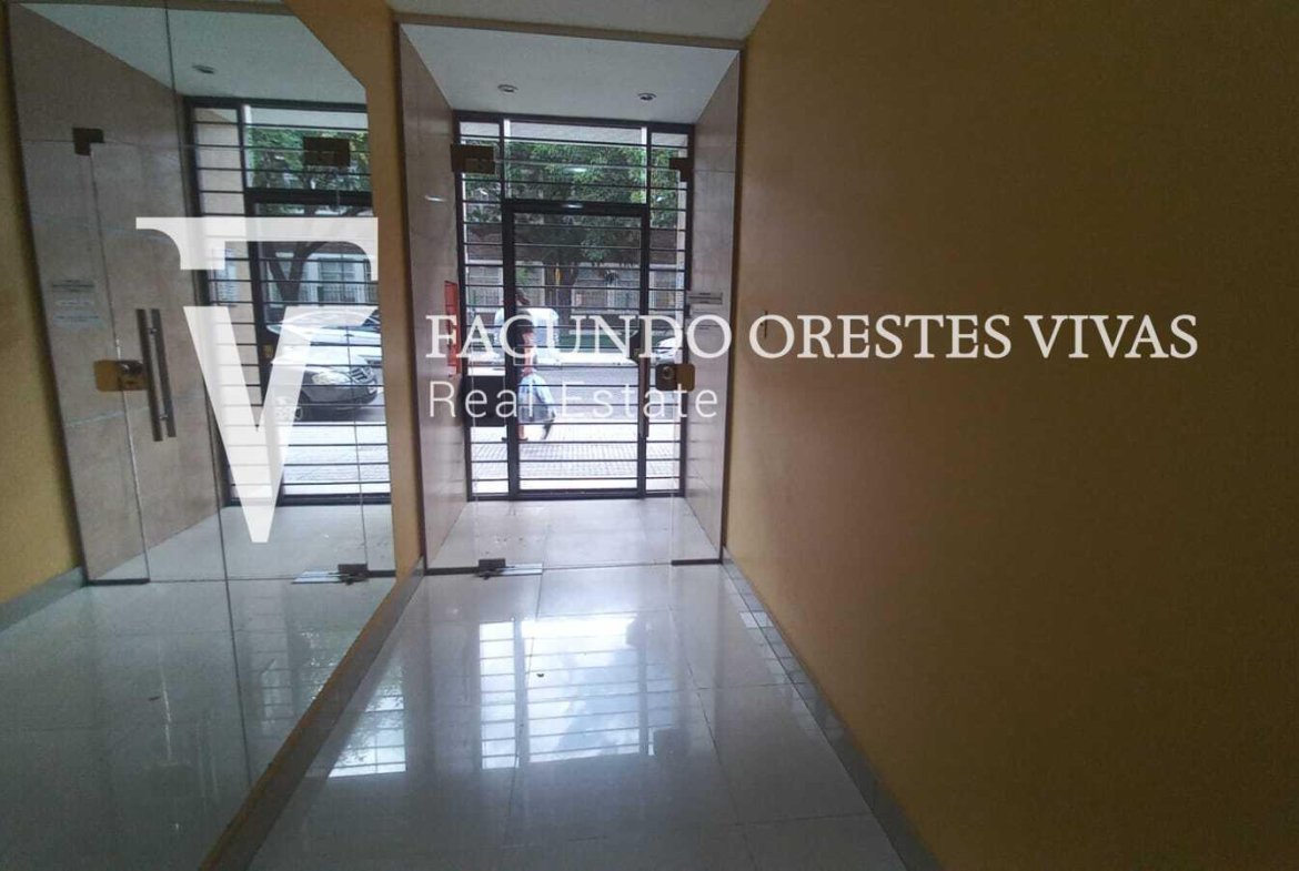 VENTA-DOS AMBIENTES-BALCON-FRENTE-PARQUE AVELLANEDA