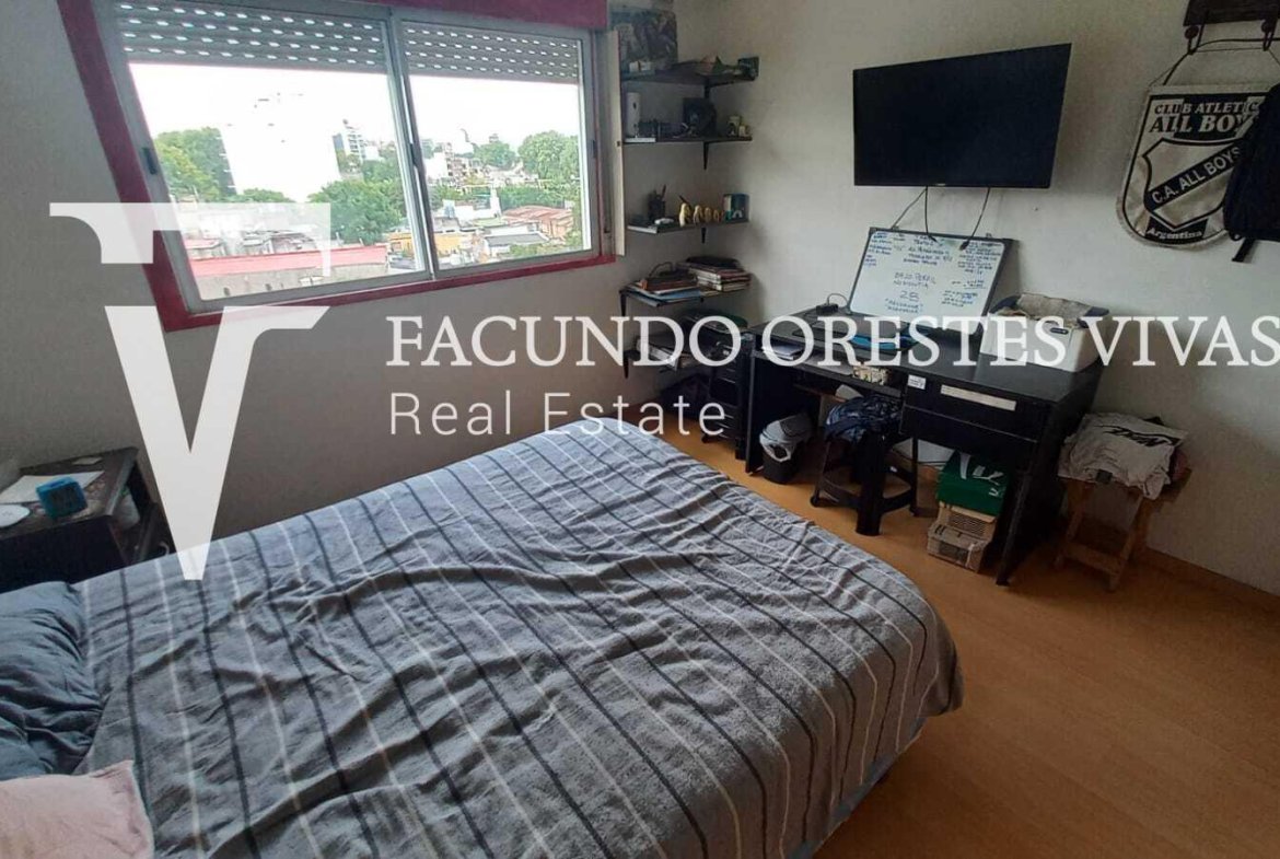 VENTA-DOS AMBIENTES-BALCON-FRENTE-PARQUE AVELLANEDA