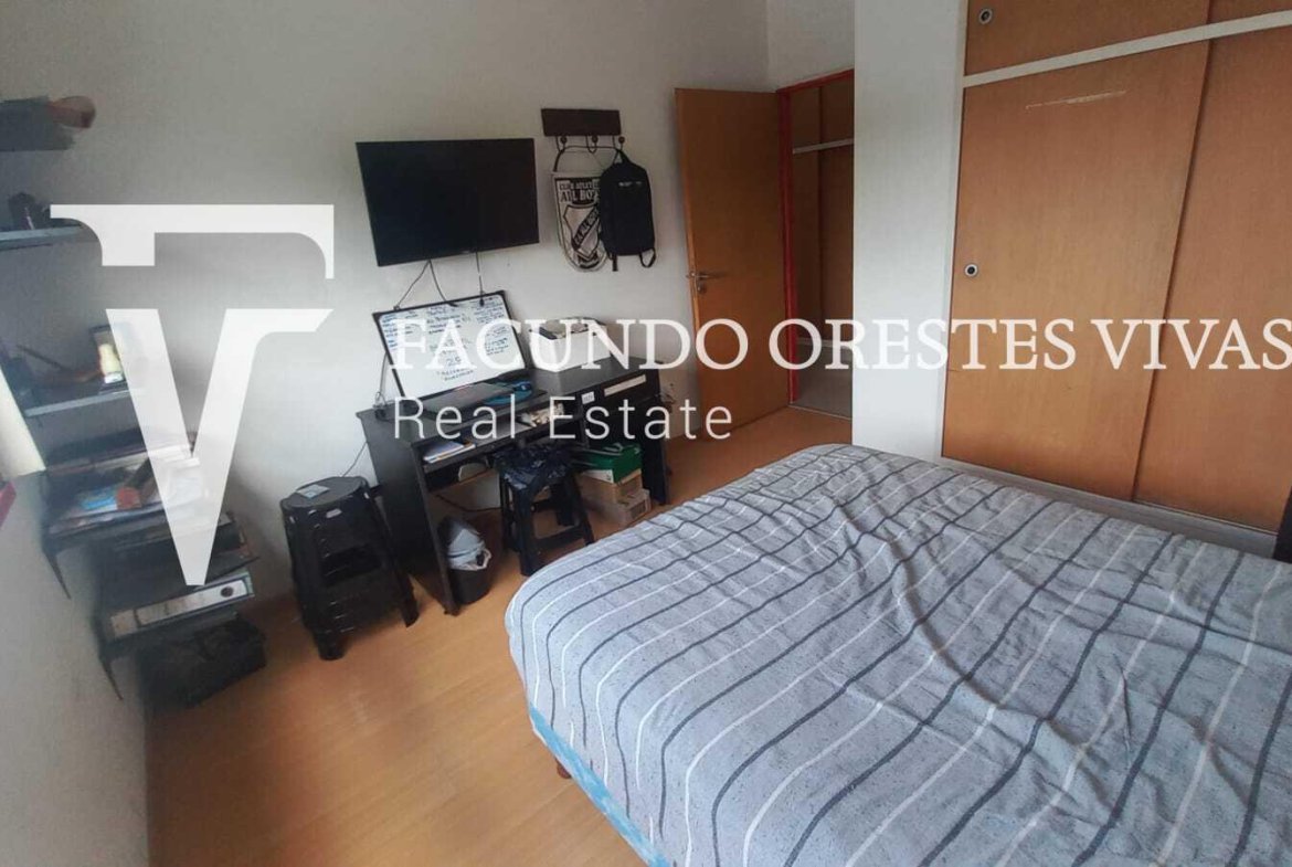 VENTA-DOS AMBIENTES-BALCON-FRENTE-PARQUE AVELLANEDA