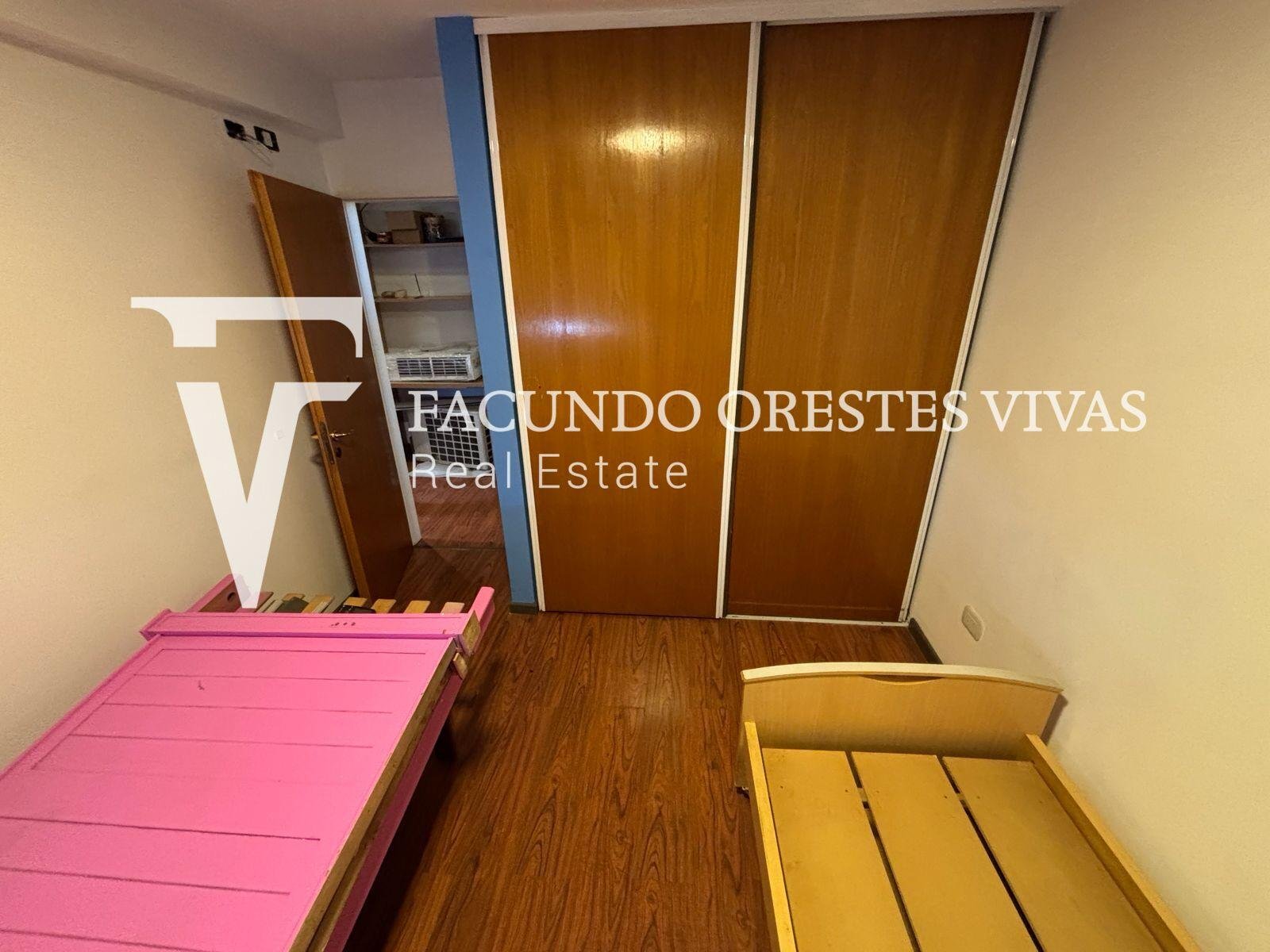 VENTA-SEMI PISO-CUATRO AMBIENTES-DORMITORIO EN SUITE-VELEZ SARFIELD