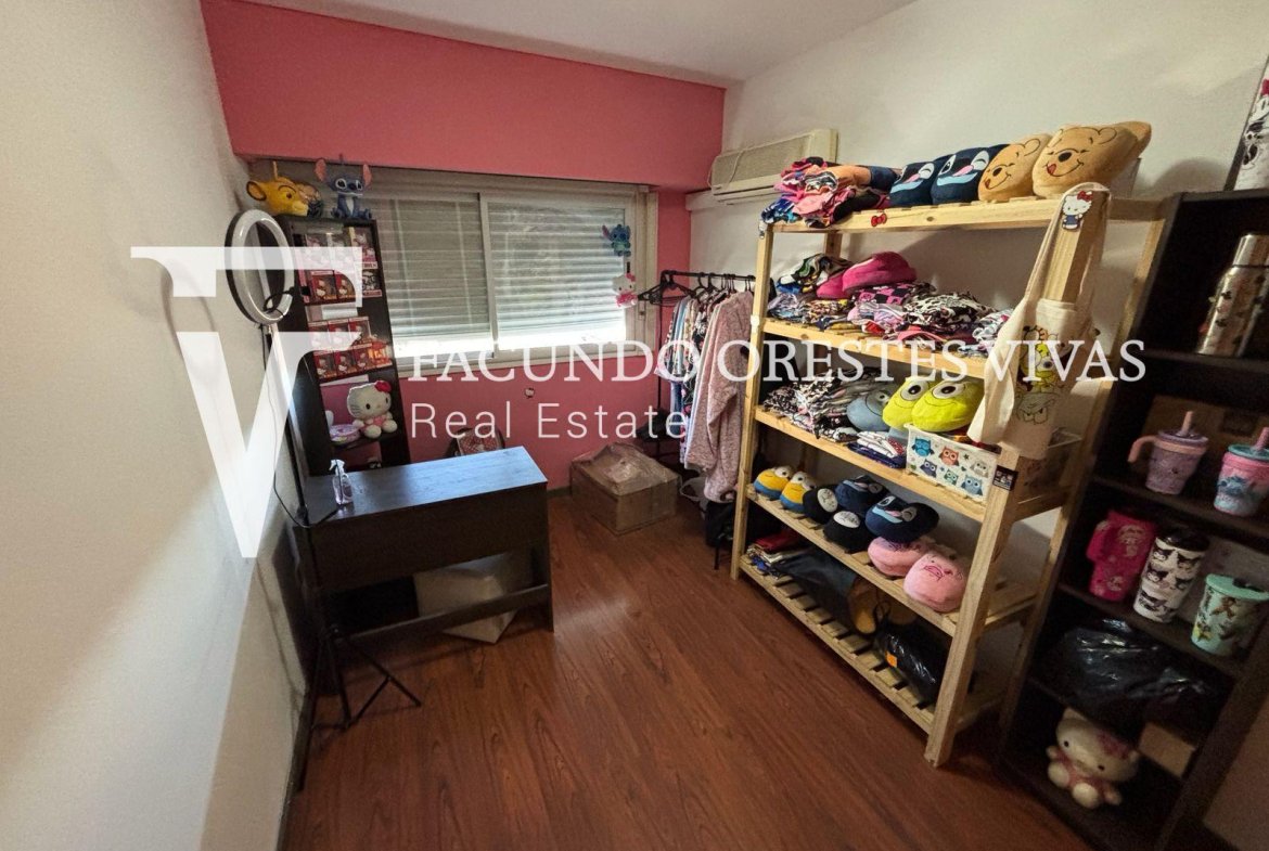 VENTA-SEMI PISO-CUATRO AMBIENTES-DORMITORIO EN SUITE-VELEZ SARFIELD