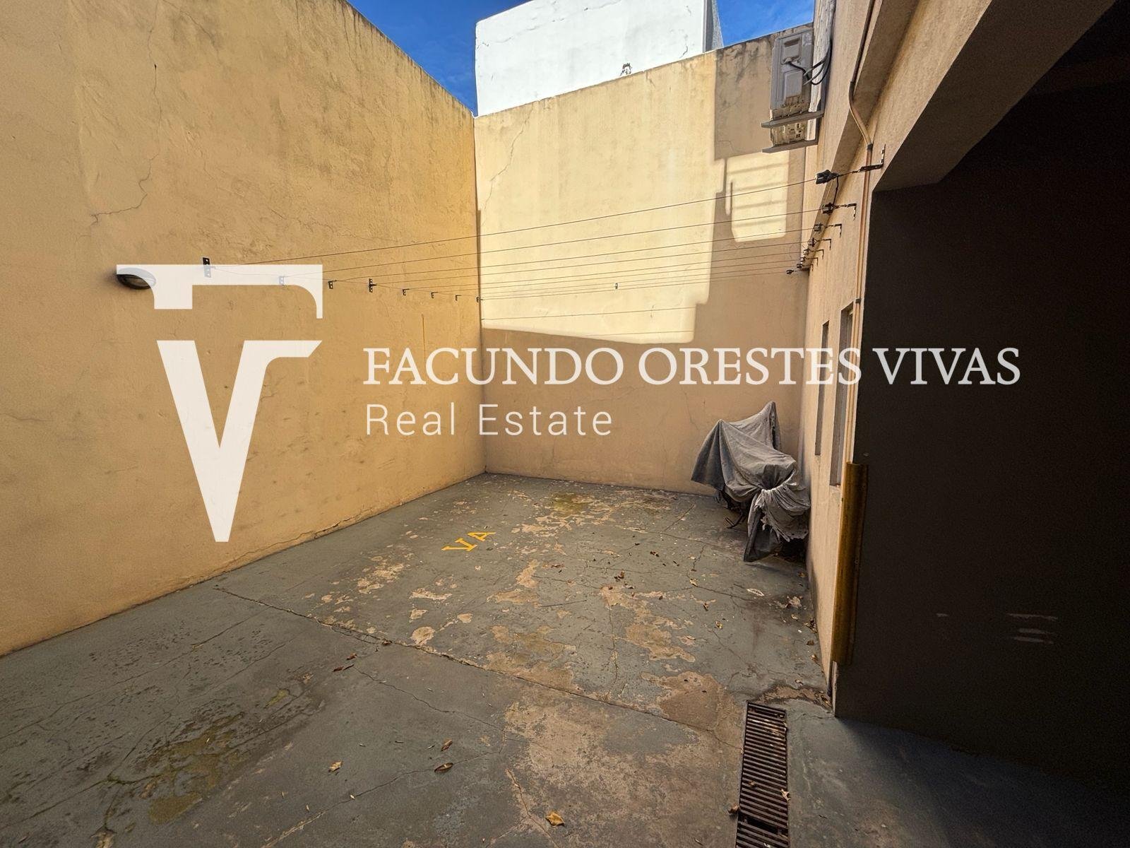 VENTA-SEMI PISO-CUATRO AMBIENTES-DORMITORIO EN SUITE-VELEZ SARFIELD