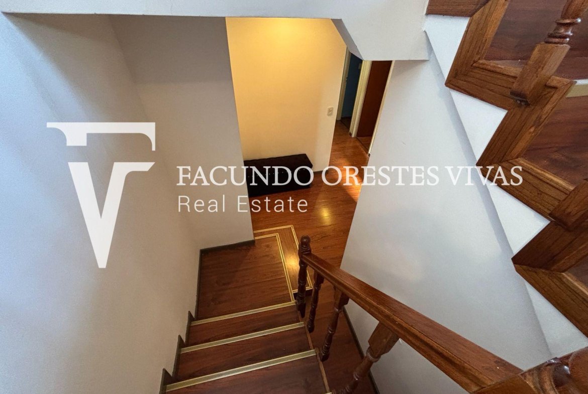 VENTA-SEMI PISO-CUATRO AMBIENTES-DORMITORIO EN SUITE-VELEZ SARFIELD