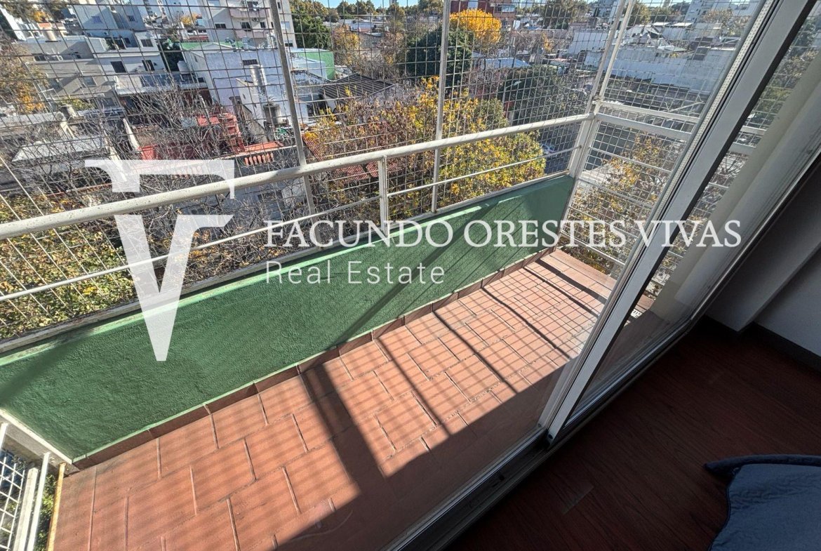 VENTA-SEMI PISO-CUATRO AMBIENTES-DORMITORIO EN SUITE-VELEZ SARFIELD