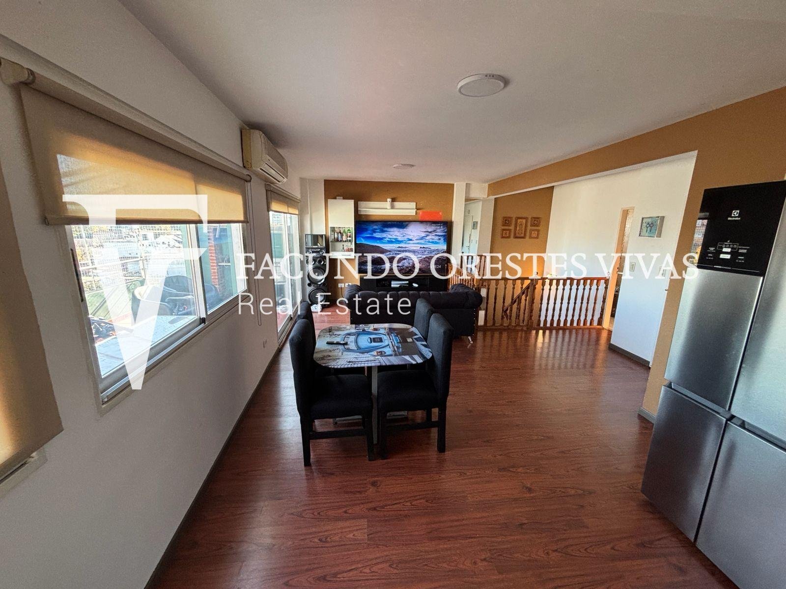 VENTA-SEMI PISO-CUATRO AMBIENTES-DORMITORIO EN SUITE-VELEZ SARFIELD