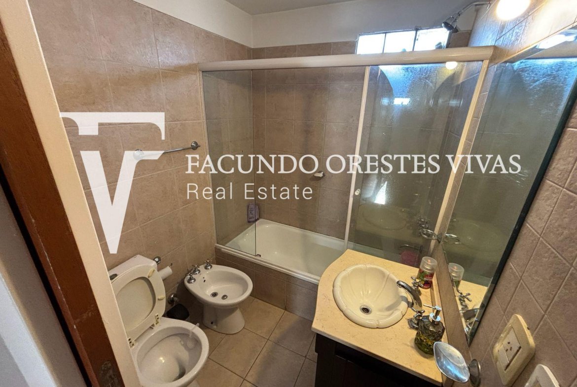 VENTA-SEMI PISO-CUATRO AMBIENTES-DORMITORIO EN SUITE-VELEZ SARFIELD