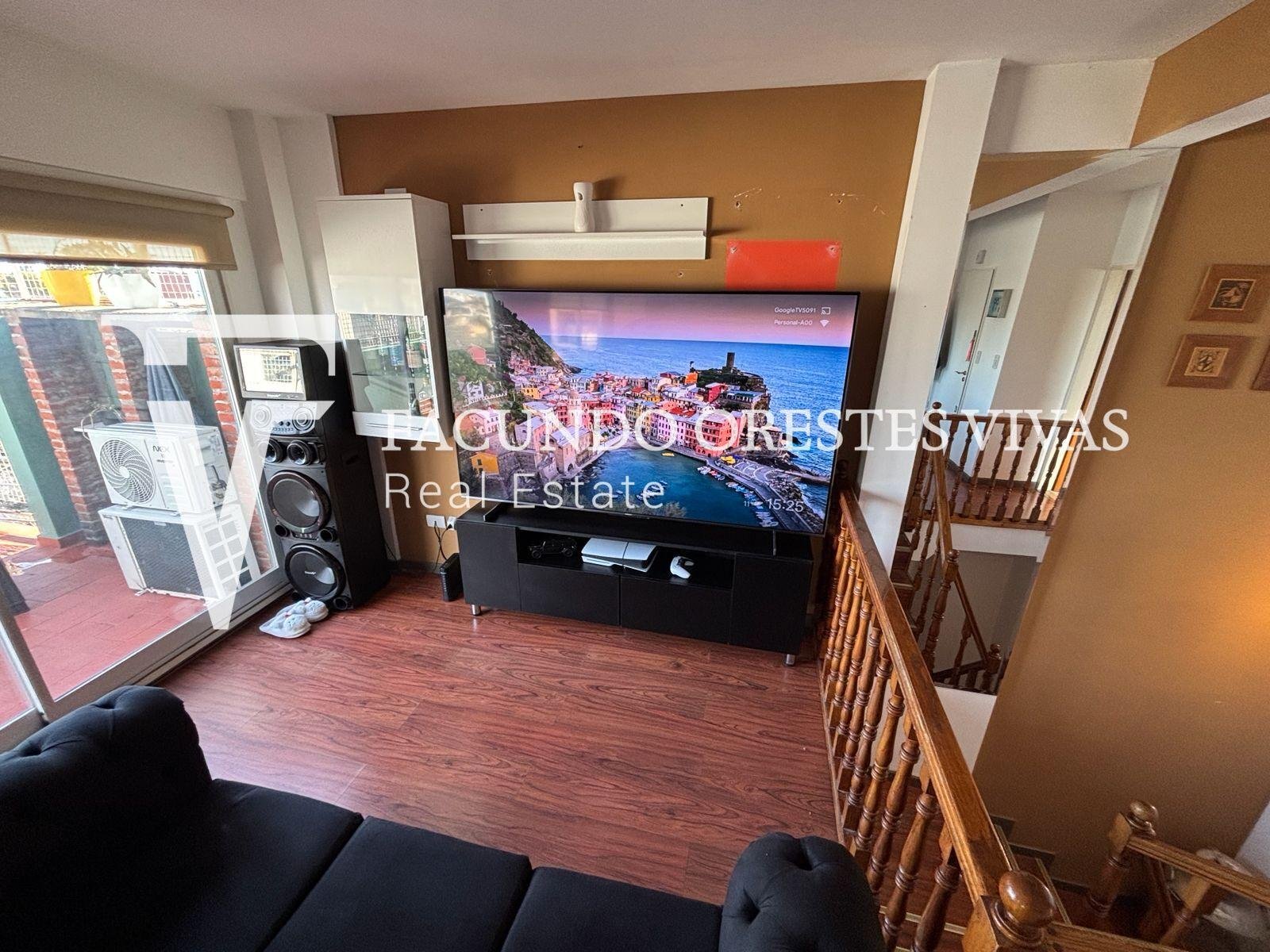 VENTA-SEMI PISO-CUATRO AMBIENTES-DORMITORIO EN SUITE-VELEZ SARFIELD
